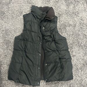 Old Navy Charcoal Puffer Vest
